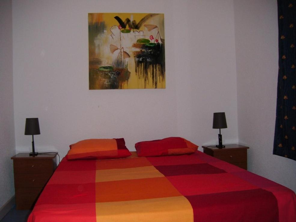 Puerta Del Sol Rooms Madrid Room photo