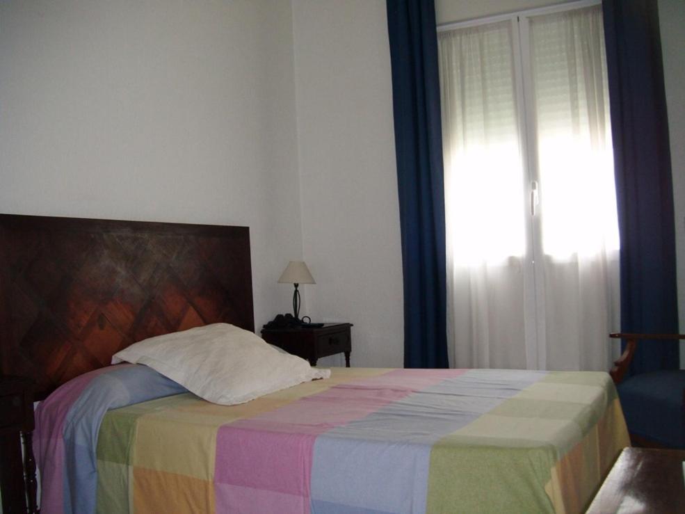 Puerta Del Sol Rooms Madrid Room photo
